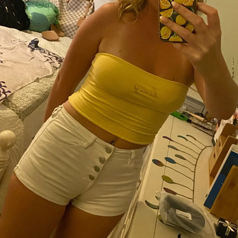 Brandy Melville Honey Tube Top, yellow/small - Picture 3 of 4